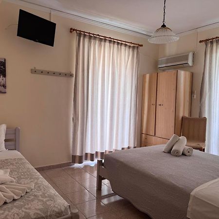 Matrona Apartments Poros Town Extérieur photo