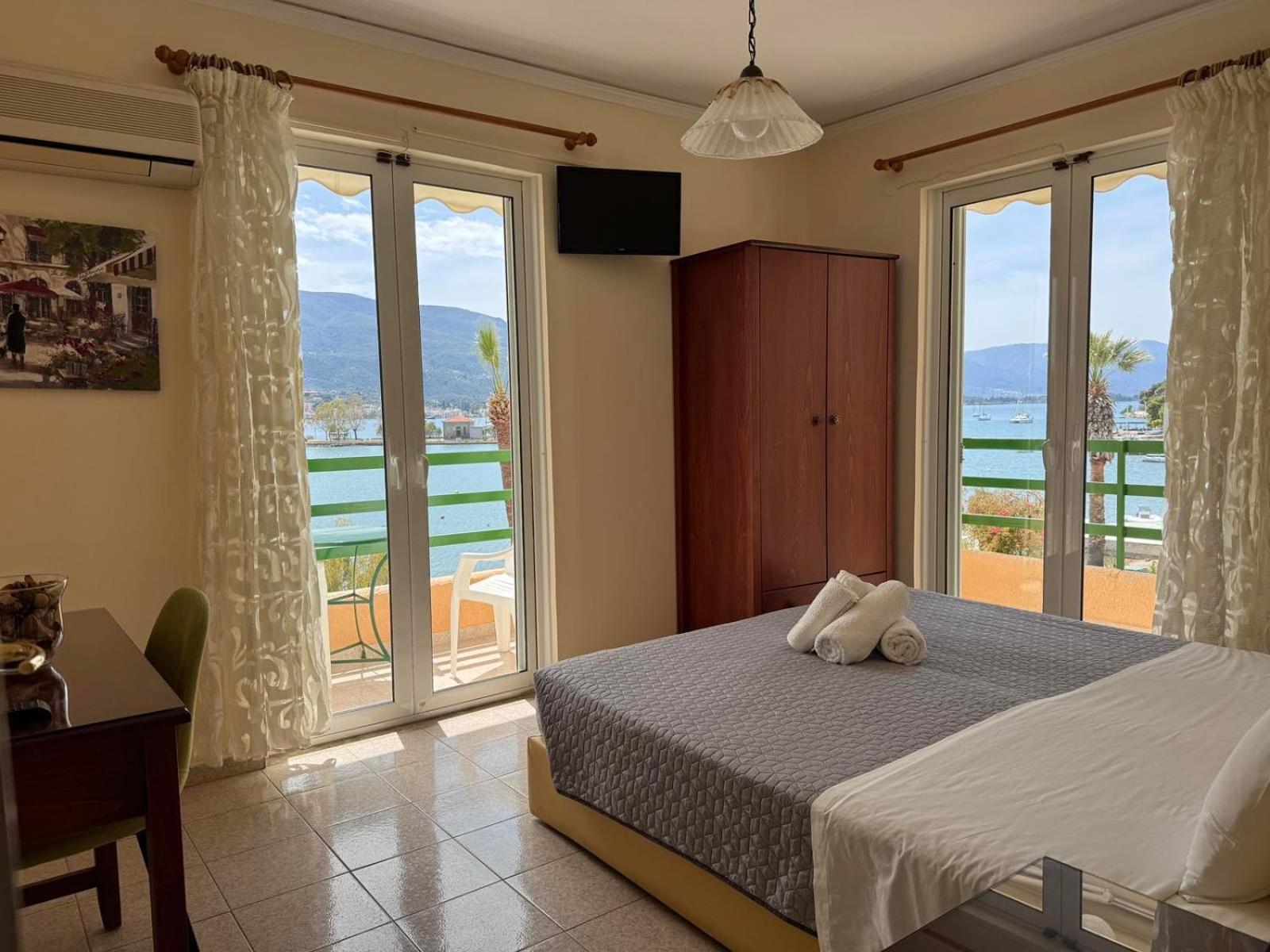 Matrona Apartments Poros Town Extérieur photo