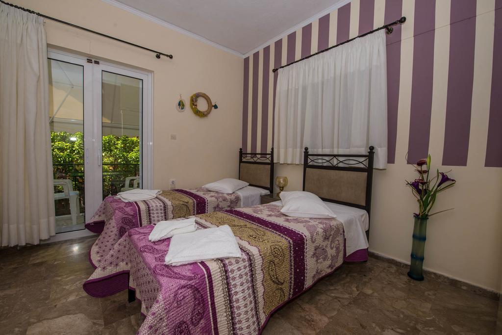 Matrona Apartments Poros Town Extérieur photo