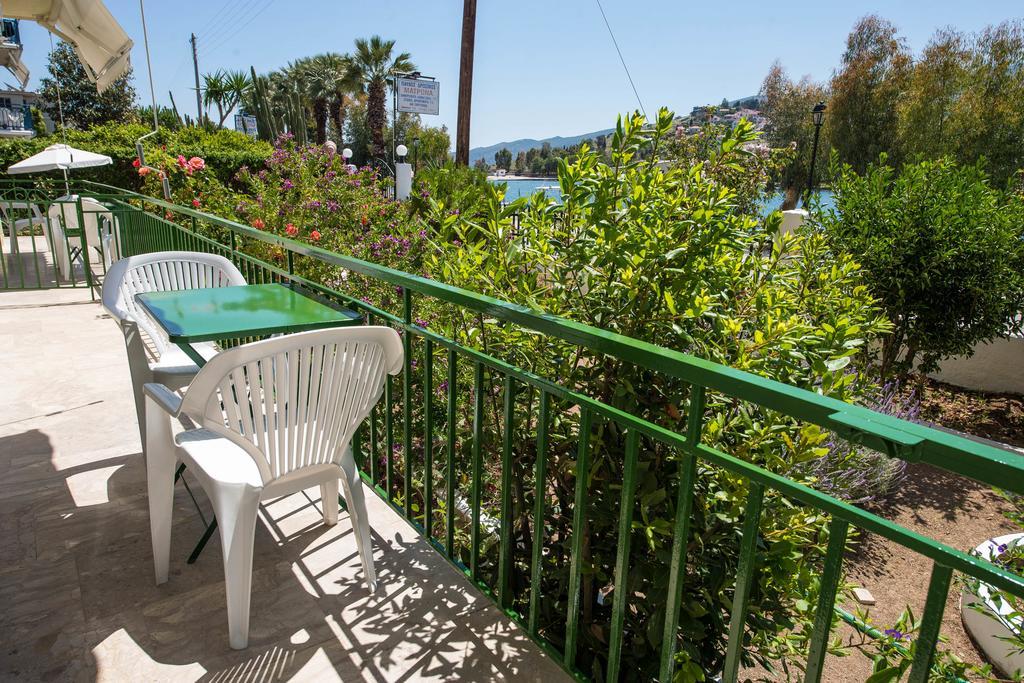 Matrona Apartments Poros Town Extérieur photo