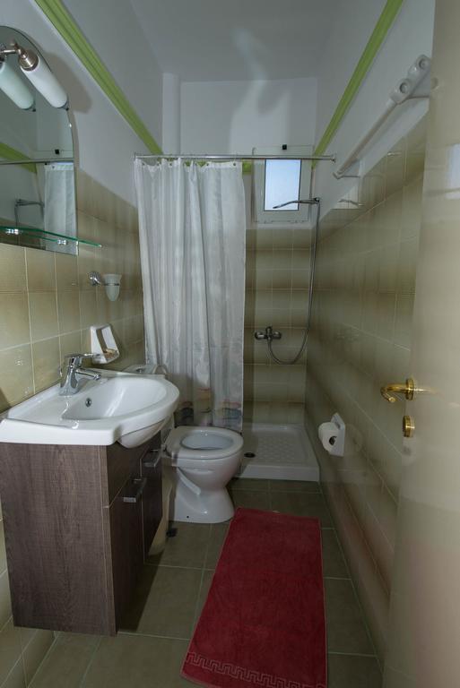 Matrona Apartments Poros Town Extérieur photo